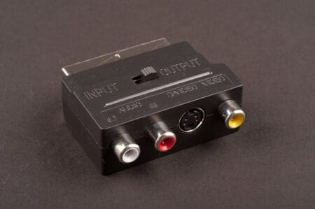 21 Pin Scart to 3 Phono Sockets Adaptor